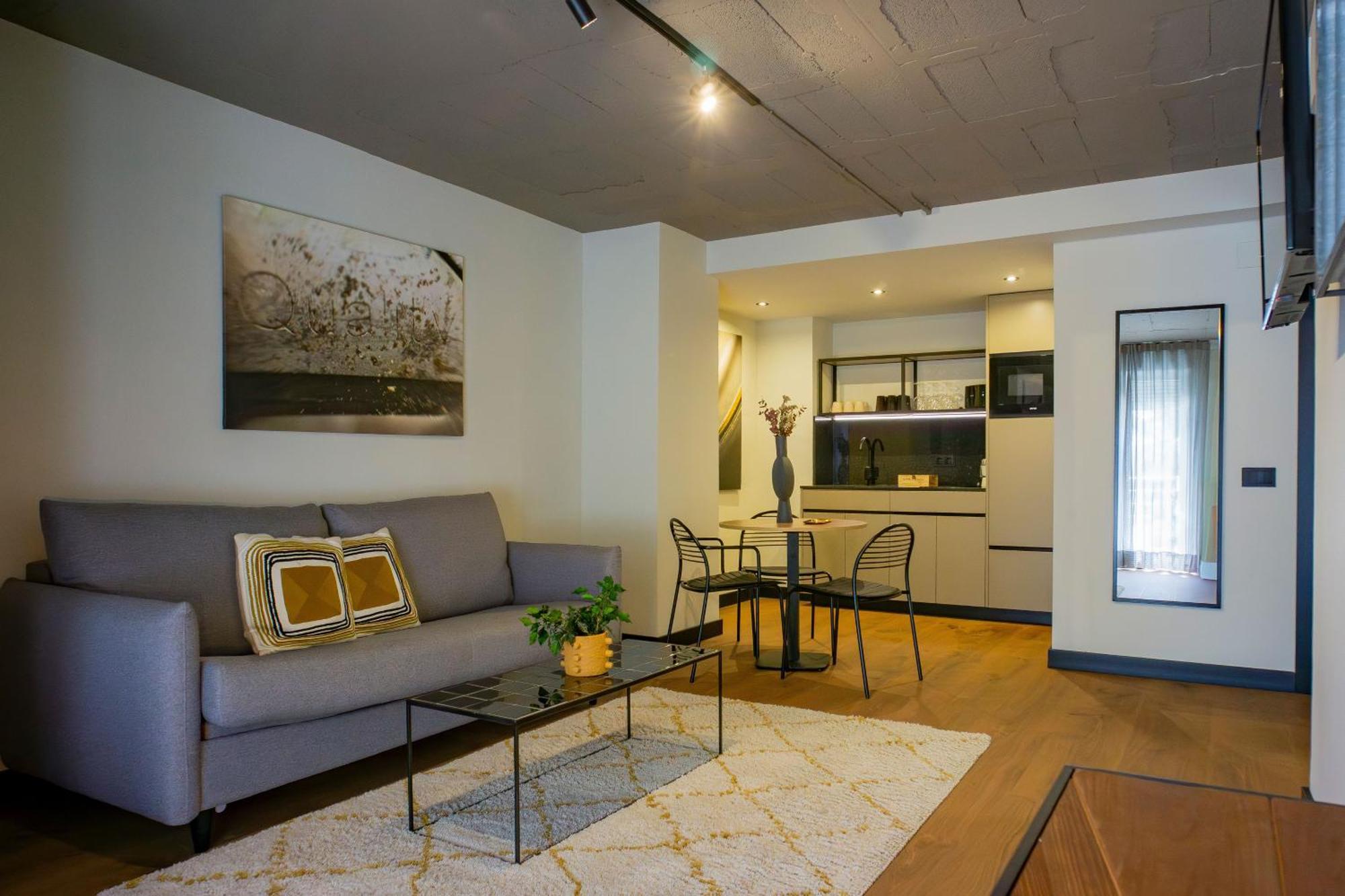 Bubu - Apartamentos En El Centro Málaga Extérieur photo